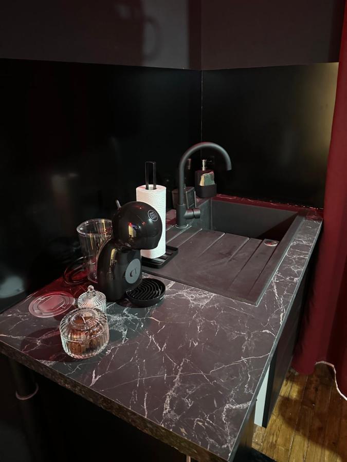 Suite De Prestige Avec Spa & Cinema Иври сюр Сен Екстериор снимка